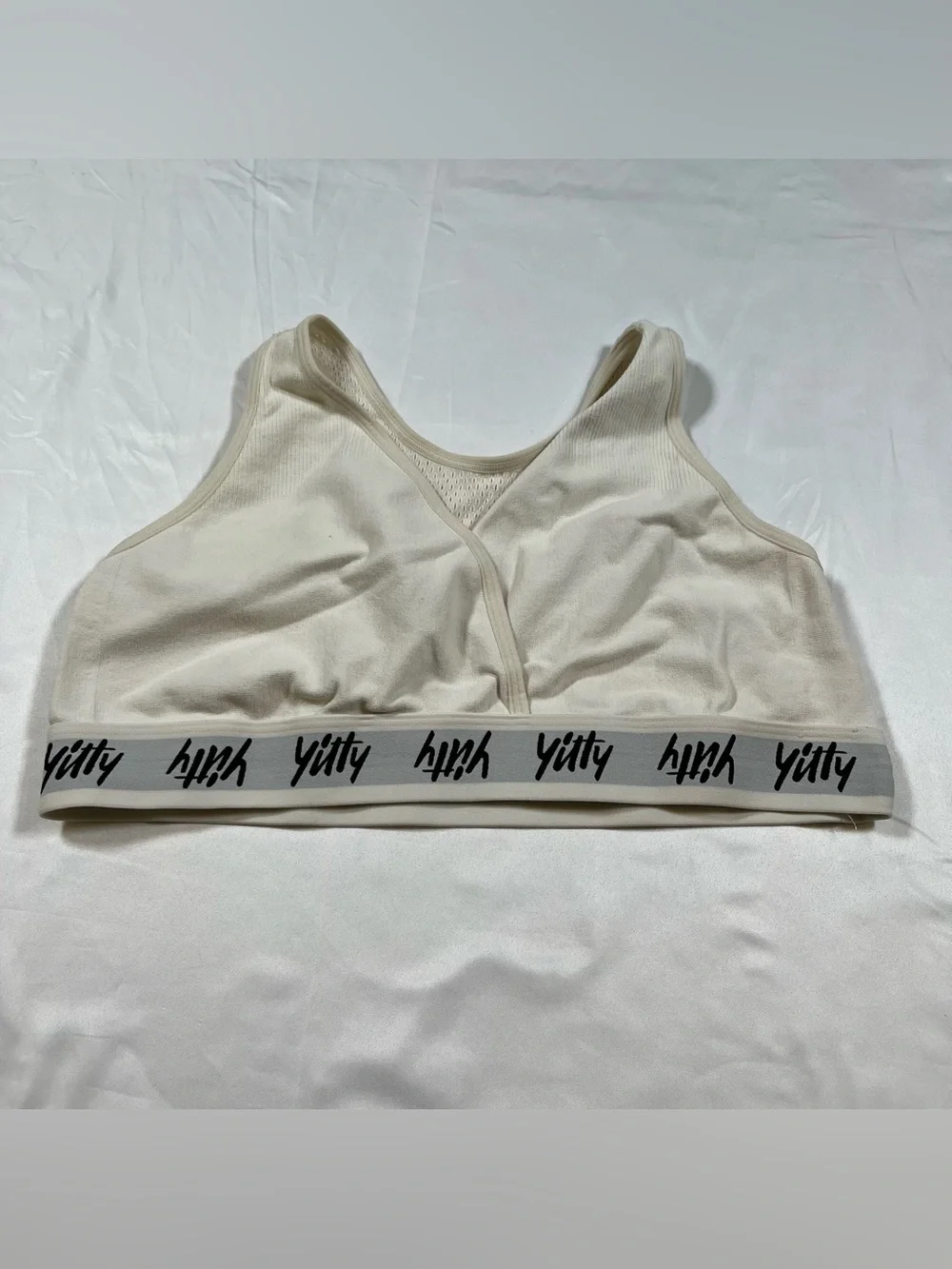 Yitty women’s‎ sports bra unpadded size L white